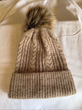 Cabela's Taupe Cable-Knit Beanie with Faux Fur Pom